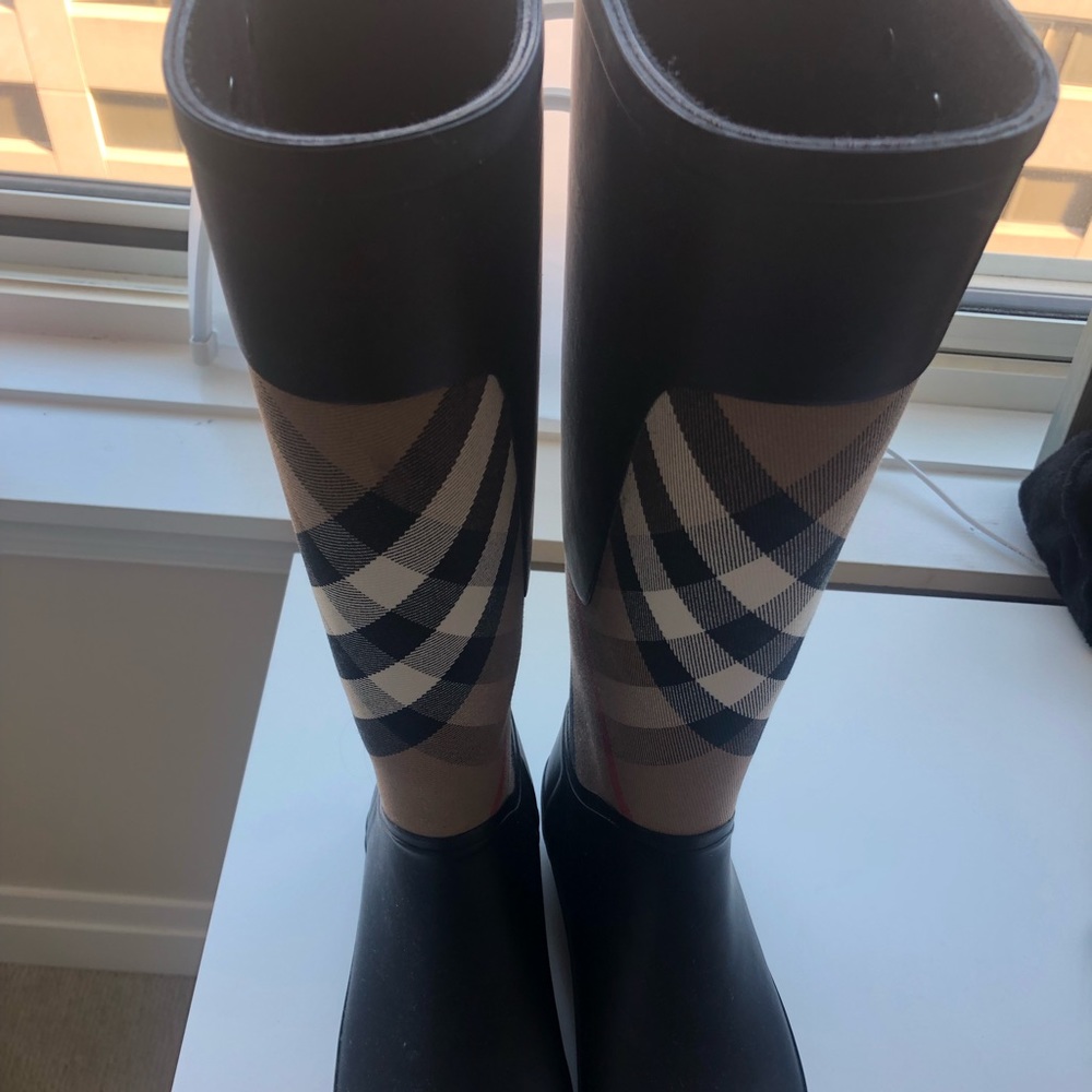 Burberry rain boots